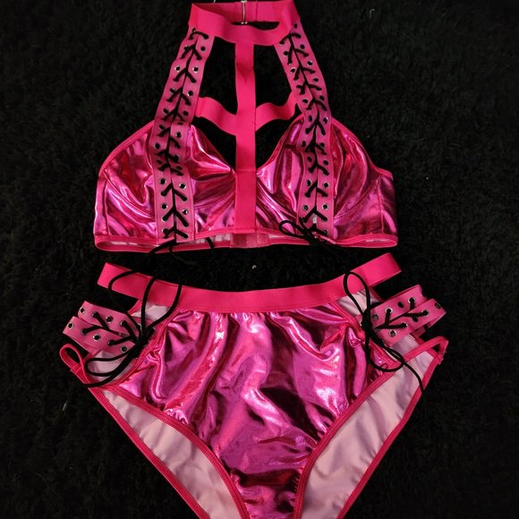 ROMWE Other - metallic Hot Pink rave 2 piece set large